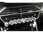 Peugeot e-2008 EV GT-Line 50 kWh 3-Fase [ Panoramadak Camera Stoelverwarming ]