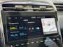 Hyundai Tucson 1.6 T-GDI HEV Comfort Smart / NL auto 230 pk  / Afneembare Trekhaak 1650 kg Trekgewicht  / Stoel en Stuur verwarming / Climate control 3 zones / 19"LM / Electrisch bedienbare achterklep /