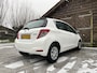 Toyota Yaris 1.0 VVT-i Now Airco | Navigatie | Elektrische ramen | APK t/m 11-2026 | Leuke auto!