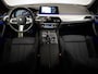 BMW 5-Serie Touring 540i xDrive High Executive (CARPLAY,NAVI,SFEER VERLICHTING,LED,ALCANTARA,STOELVERWARMING,360 CAMERA,GETINT)