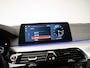 BMW 5-Serie Touring 540i xDrive High Executive (CARPLAY,NAVI,SFEER VERLICHTING,LED,ALCANTARA,STOELVERWARMING,360 CAMERA,GETINT)