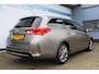 Toyota Auris Touring Sports 1.8 Hybrid Lease | Incl. 12 maanden Garantie | Panorama dak | Keyless start | Acteruitrijcamera | Cruise controle | Navigatie | Climate controle | Origineel NL Auto | NAP |