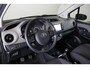 Toyota Yaris 1.0 VVT-i Aspiration | Trekhaak | Lage KM stand | Fabrieks Navigatie |