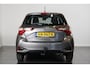 Toyota Yaris 1.0 VVT-i Aspiration | Trekhaak | Lage KM stand | Fabrieks Navigatie |
