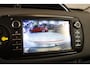 Toyota Yaris 1.0 VVT-i Aspiration | Trekhaak | Lage KM stand | Fabrieks Navigatie |