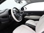 Fiat 500 La Prima 42 kWh | Navigatie | Lederen bekleding | Parkeersensoren | Camera | Stoelverwarming | Apple Carplay/Android Auto |