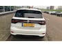 Volkswagen T-Cross 1.0 TSI Comfortline 116 PK | Automaat | R-Line Exterieur | Apple Carplay | Dodehoeksensoren | Stoelverwarming | Parkeersensoren | Adaptive Cruise Control | Digital Cockpit Pro | Navigatie | Rijstrookhulp | DAB Radio | Lichtmetalen Velgen | Getinte Ruiten | Bluetooth | Airco | Verlichting Automatisch |