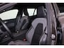 Volvo V60 T6 Recharge AWD Plus Dark - IntelliSafe Assist & Surround - 360º Camera - Harman/Kardon audio - Verwarmde voorstoelen, stuur & achterbank - Parkeersensoren voor & achter - Elektr. bedienb. voorstoelen met geheugen - Elektr. inklapbare trekhaak - 18' LMV