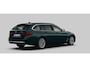 BMW 5-Serie Touring 530e High Executive Luxury Line - B&W - Comfortstoelen - head up - Active Protection - Parking Assistant Plus - High Beam Assistant - Elektrisch verwarmde voorstoelen - zonneschermen -