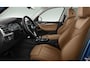 BMW X3 xDrive30e Panoramadak - Sportstoelen - Elektrisch verwarmde voorstoelen - Geluiddempende/Getinte Ruiten - zonneschermen - Comfort Access - Ambiance verlichting - Parking Assistant -