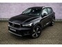 Volvo XC40 T2 Business Pro | Automaat | Panoramadak | Adaptive cruise control | Stoel- en stuurverwarming | Verwarmbare voorruit | Navigatie | Android Auto / Apple Carplay | 19" velgen | Keyless | Achteruitrijcamera |