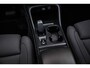 Volvo XC40 T2 Business Pro | Automaat | Panoramadak | Adaptive cruise control | Stoel- en stuurverwarming | Verwarmbare voorruit | Navigatie | Android Auto / Apple Carplay | 19" velgen | Keyless | Achteruitrijcamera |