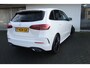 Mercedes-Benz B-klasse 180 Business Solution AMG / Trekhaak afneembaar/ Nightpakket/ Sfeerverlichting/ Camera/ Stoelverwarming/ Carplay