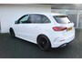 Mercedes-Benz B-klasse 180 Business Solution AMG / Trekhaak afneembaar/ Nightpakket/ Sfeerverlichting/ Camera/ Stoelverwarming/ Carplay