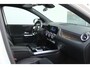 Mercedes-Benz B-klasse 180 Business Solution AMG / Trekhaak afneembaar/ Nightpakket/ Sfeerverlichting/ Camera/ Stoelverwarming/ Carplay