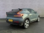 Volvo C40 Single Motor 69 kWh Core | Stoel en stuurwielverwarming | Camera | Panoramadak | Google | 20 inch lichtmetaal | Draadloos opladen | Sportstoelen | Carplay | Getint glas