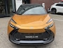 Toyota C-HR 1.8 Hybrid 140 EXECUTIVE NIEUW DIRECT LEVERBAAR! JBL-AUDIO 19'' LM-VELGEN PARK-SENSOREN APPLE/ANDROID CLIMA AD-CRUISE BLIND SPOT STOELVERW KEYLESS