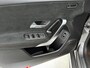 Mercedes-Benz A-klasse 250 e Business Solution AMG | Trekhaak | Nightpakket | Multibeam LED | Stoelverwarming voor | Panoramaschuifdak | Smartphone-integratie |