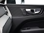 Volvo XC60 T6 AWD Plug-in hybrid Plus Dark / Trekhaak / 360 camera / Pano. dak / Stoel- + stuurwielverwarming / Achterbankverwarming / Elek. verstelbare stoelen / Blis