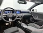 Mercedes-Benz A-klasse 250 e Business Solution AMG | Nightpakket | Parkeerpakket met achteruitrijcamera | KEYLESS GO | Sfeerverlichting | MULTIBEAM LED | Stoelverwarming voor | Spiegelpakket |
