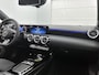 Mercedes-Benz A-klasse 250 e Business Solution AMG | Nightpakket | Parkeerpakket met achteruitrijcamera | KEYLESS GO | Sfeerverlichting | MULTIBEAM LED | Stoelverwarming voor | Spiegelpakket |