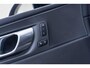 Volvo XC60 2.0 T6 Plug-in hybrid AWD Plus Dark | PHEV | Lederen Bekleding | Panoramadak | Elektrisch Verstelbare Voorstoelen | Stoelverwarming | BLIS | Navigatie