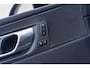 Volvo XC60 2.0 T6 Plug-in hybrid AWD Plus Dark | PHEV | Lederen Bekleding | Panoramadak | Elektrisch Verstelbare Voorstoelen | Stoelverwarming | BLIS | Navigatie