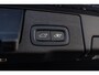 Volvo XC60 2.0 T6 Plug-in hybrid AWD Plus Dark | PHEV | Lederen Bekleding | Panoramadak | Elektrisch Verstelbare Voorstoelen | Stoelverwarming | BLIS | Navigatie