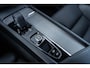 Volvo XC60 2.0 T6 Plug-in hybrid AWD Plus Dark | PHEV | Lederen Bekleding | Panoramadak | Elektrisch Verstelbare Voorstoelen | Stoelverwarming | BLIS | Navigatie