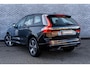 Volvo XC60 2.0 T6 Plug-in hybrid AWD Plus Dark | PHEV | Lederen Bekleding | Panoramadak | Elektrisch Verstelbare Voorstoelen | Stoelverwarming | BLIS | Navigatie