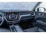 Volvo XC60 2.0 T6 Plug-in hybrid AWD Plus Dark | PHEV | Lederen Bekleding | Panoramadak | Elektrisch Verstelbare Voorstoelen | Stoelverwarming | BLIS | Navigatie