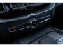 Volvo XC60 2.0 T6 Plug-in hybrid AWD Plus Dark | PHEV | Lederen Bekleding | Panoramadak | Elektrisch Verstelbare Voorstoelen | Stoelverwarming | BLIS | Navigatie