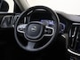 Volvo V60 Cross Country B5 AWD PRO | Massage | Trekhaak | Bowers&Wilkins | Panoramadak |