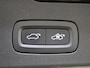 Volvo V60 Cross Country B5 AWD PRO | Massage | Trekhaak | Bowers&Wilkins | Panoramadak |