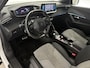 Peugeot e-2008 EV GT 50 kWh | SOH 90% | Snelladen | Sfeer | 360° | Virtual | Camera | Stoelverw. | Adap. Cruise | Keyless | Carplay | NAP