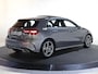 Mercedes-Benz A-klasse 180 Business Solution AMG | Panoramaschuifdak | Stoelverwarming | Achteruitrijcamera |  MULTIBEAM LED |