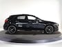 Mercedes-Benz A-klasse 250e Business Solution AMG | Panoramaschuifdak | Stoelverwarming | Achteruitrijcamera |  MULTIBEAM LED | 19"inch AMG velgen |