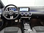 Mercedes-Benz A-klasse 250 e Business Solution AMG | AMG Line Plus pakket | Antidiefstalpakket URBAN GUARD PLUS | Smartphone integratie | Head-up display | Augmented Reality Navigation | Nightpakket | 360° camera |