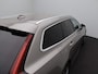 Volvo V90 2.0 B4 Momentum Pro | Leder | Wegklapbare-Trekhaak | Stoel + Stuurverwarming | Adaptive Cruise Control |  360 Camera | Elektrische Achterklep | 18 inch | Dodehoekdetectie | Keyless |