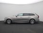 Volvo V90 2.0 B4 Momentum Pro | Leder | Wegklapbare-Trekhaak | Stoel + Stuurverwarming | Adaptive Cruise Control |  360 Camera | Elektrische Achterklep | 18 inch | Dodehoekdetectie | Keyless |