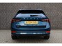 Skoda Octavia Combi 1.0 TSI 110pk Ambition | Stoelverwarming | Zwenkbare Trekhaak | Achteruitrijcamera