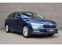 Skoda Octavia Combi 1.0 TSI 110pk Ambition | Stoelverwarming | Zwenkbare Trekhaak | Achteruitrijcamera