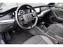 Skoda Octavia Combi 1.0 TSI 110pk Ambition | Stoelverwarming | Zwenkbare Trekhaak | Achteruitrijcamera