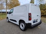 Opel Combo-e Electric L1 50 kWh 136pk | 8 jaar garantie | 0% financial lease | Houten afwerking laadruimte | Multimedia | Apple Carplay | Android Auto | Achteruitrijcamera | Parkeersensoren achter | Digital cockpit | Stuurwielbediening | Bestuurdersstoel comfort | Reservewiel | van €30.029,16 voor €28.795