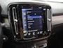 Volvo XC40 2.0 T4 Inscription | Elektr. Trekhaak | Panoramadak| Stuur/Stoel/Achterbankverwarming | Navigatie | Carplay | Keyless Go | Parkeercamera 360° | Elektr. Achterklep |