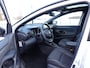 Toyota Yaris 1.5 Hybrid Executive PANO | TWO-TONE | H-LEER | HUD | ECC | NAVI