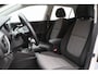 Kia Stonic 1.0 T-GDi DynamicLine Camera, Apple Carplay, Navigatie, Cruise, PDC, 17"