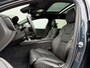 Volvo V60 2.0 T8 Plug-in hybrid AWD Ultra Perf. Ed. Dark **DIRECT LEVERBAAR** Bowers & Wilkins | Geventileerde stoelen met massagefunctie | Panoramadak | 19" Lichtmetalen velgen | 360 graden camera |