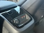 Volvo V60 T6 Automaat AWD Plus Black Edition | Nappa Leder/Open Grid Charcoal sportstoelen | 19 inch Lichtmetalen velgen Black | Extra getint glas | Trekhaak semi elektrisch inklapbaar | Elektrisch bediend en verwarmbare voorstoelen | Grafisch head-up display
