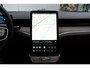Volvo ES90 Single Motor Extended Range Ultra 92 kWh Elektrochromatisch Panoramadak | Actieve luchtvering met FOUR-C | Chrome Pack | Hogeresolutie Pixel-Lampen | Bowers & Wilkins Audiosysteem | 22" 5-Y-spaaks Glossy Black Diamond Cut | 4-Zone Electronic Climate Control | Soft Close | 360°-camera met 3D-weergave | Volvo Guard Alarm | BLIS™ (Blind Spot Information System) | Elektrisch Verstelbare Stuurkolom | Head-up Display | Massagefunctie Voorstoelen | Voorstoelen Verwarmbaar | Achterbank Verwarmbaar | Stuurverwarming | Stoelventilatie